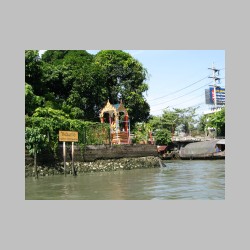 swiatynki i oltarzyki na kazdym kroku.html